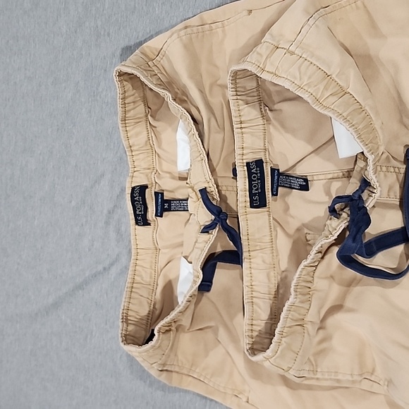 EUC men beige #medium shorts - Picture 2 of 11